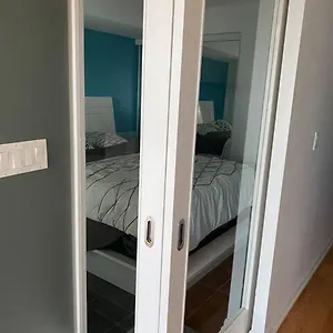 Lovely- 1 Bedroom With Pool Toronto