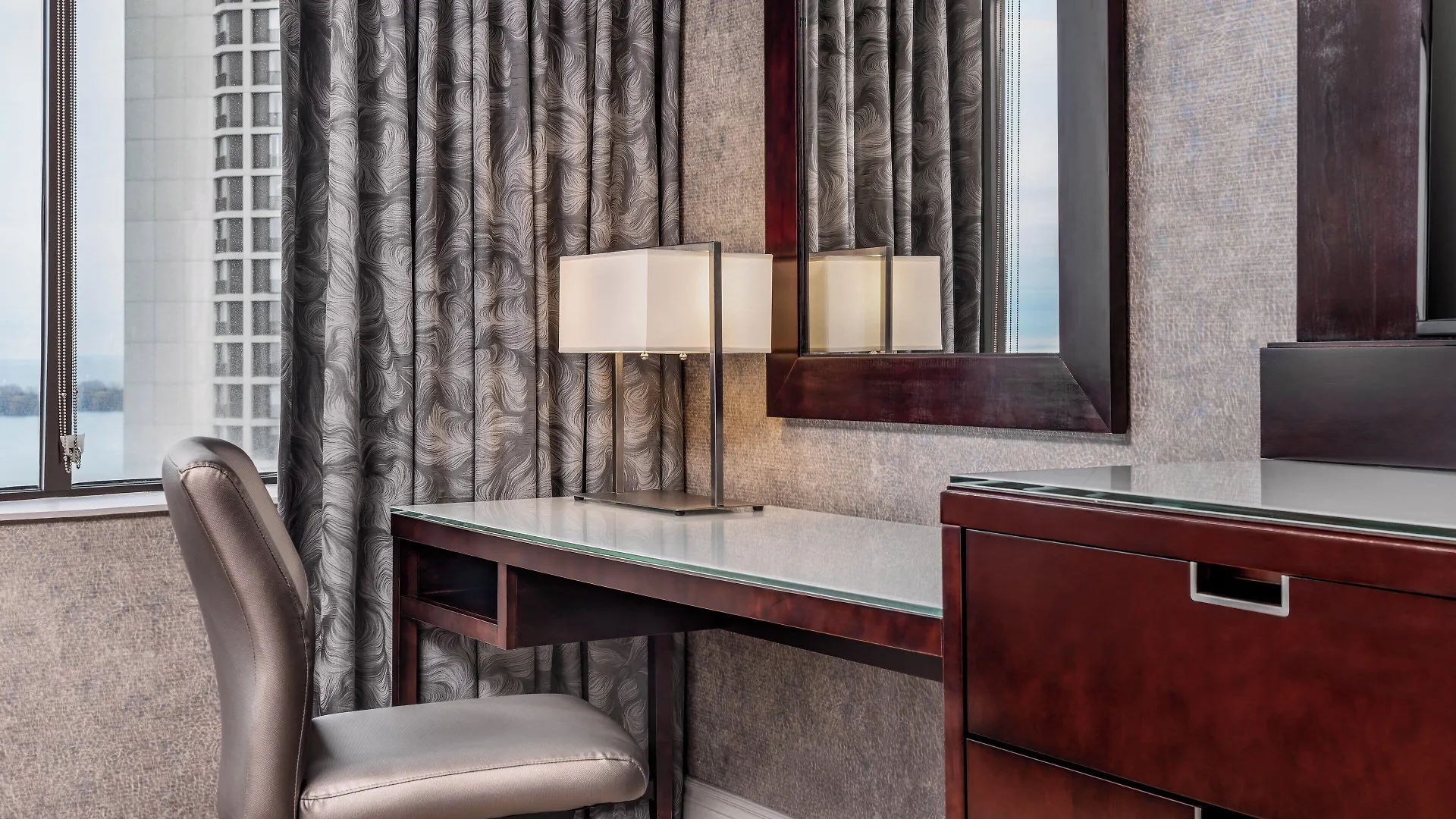 The Westin Harbour Castle, Toronto Hotel Canada